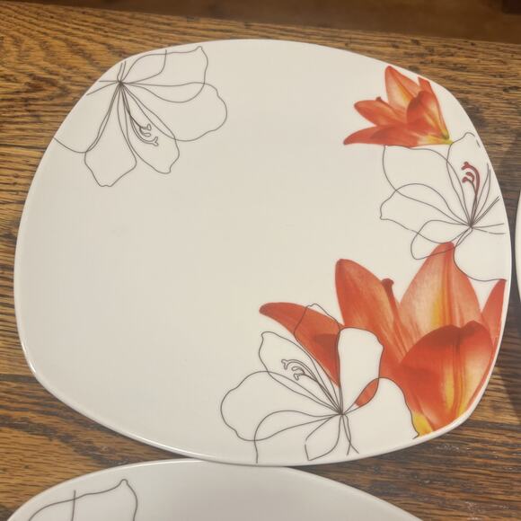 SET OF 7 Tabletops Gallery LILY Square Dinner Plates 10” Red Flower Minimalst EX - Picture 12 of 12